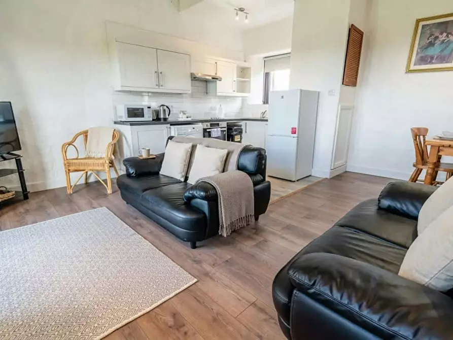 Immagine 9 di Casa indipendente in affitto  in A39 a Bude