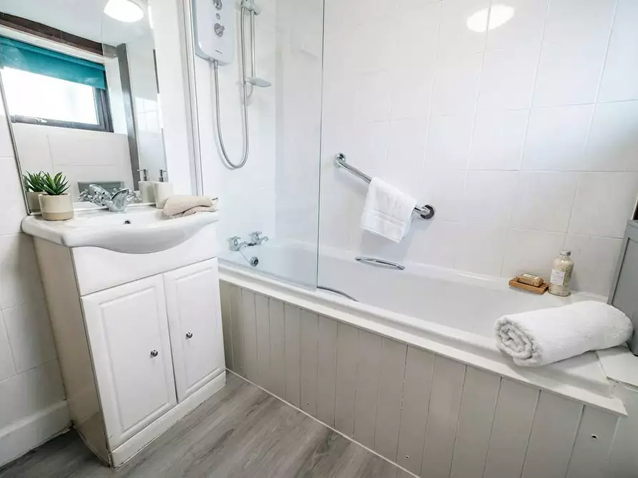 Immagine 4 di Casa indipendente in affitto  in A39 a Bude