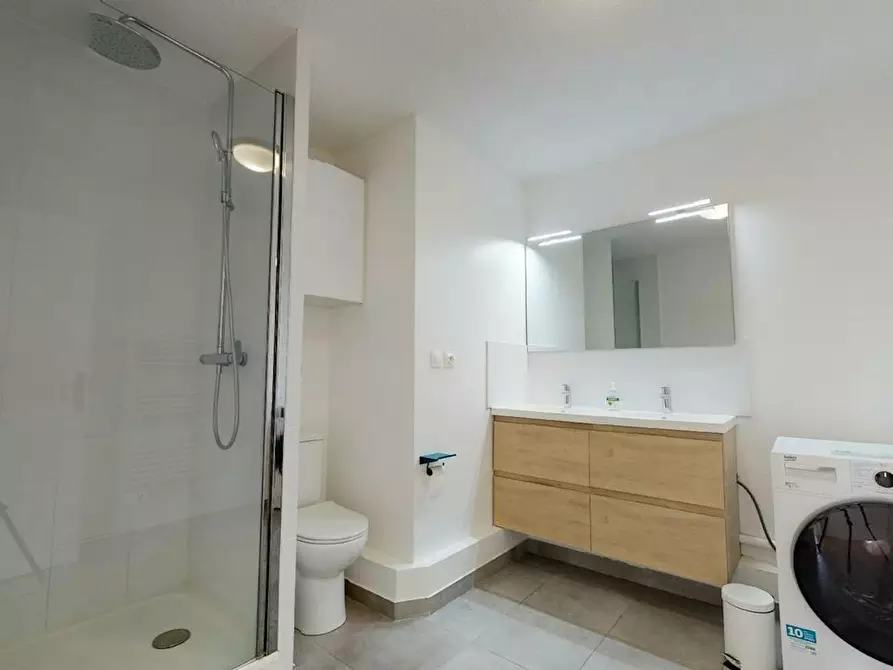 Immagine 10 di Camera in affitto  in Cours du Maréchal Gallieni a Bordeaux