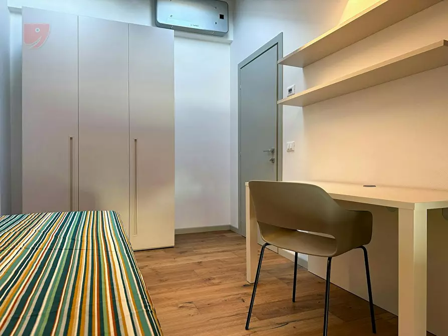 Immagine 1 di Camera in affitto  in Via Montebello a Ferrara