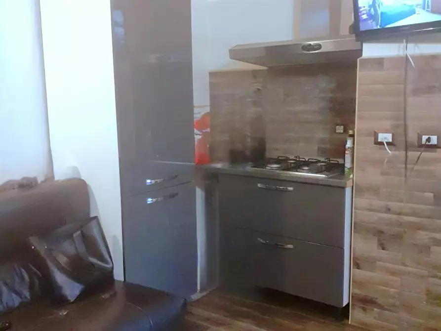 Immagine 9 di Camera in affitto  in Via Napoli a Sassari