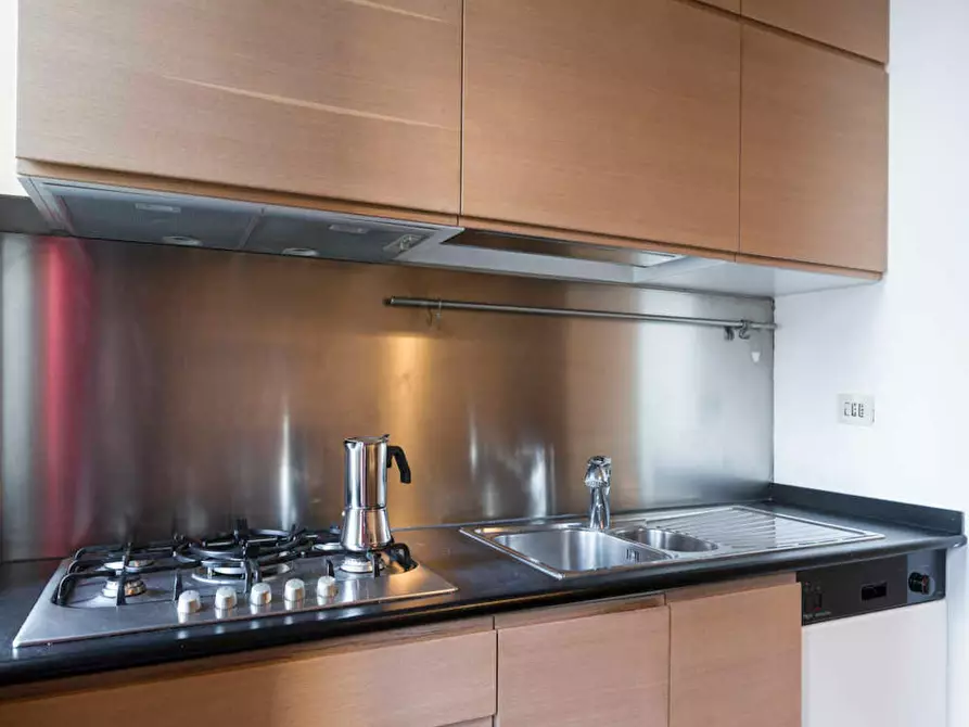 Immagine 10 di Camera in affitto  in Piazza Sant'Agostino a Milano