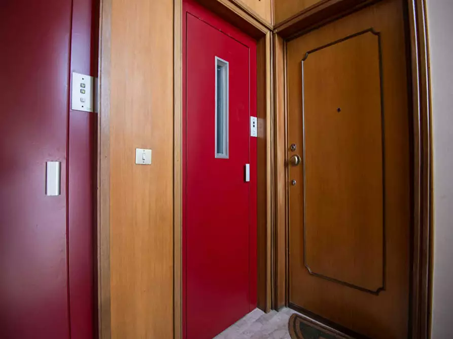 Immagine 10 di Camera in affitto  in Corso Cosenza a Torino