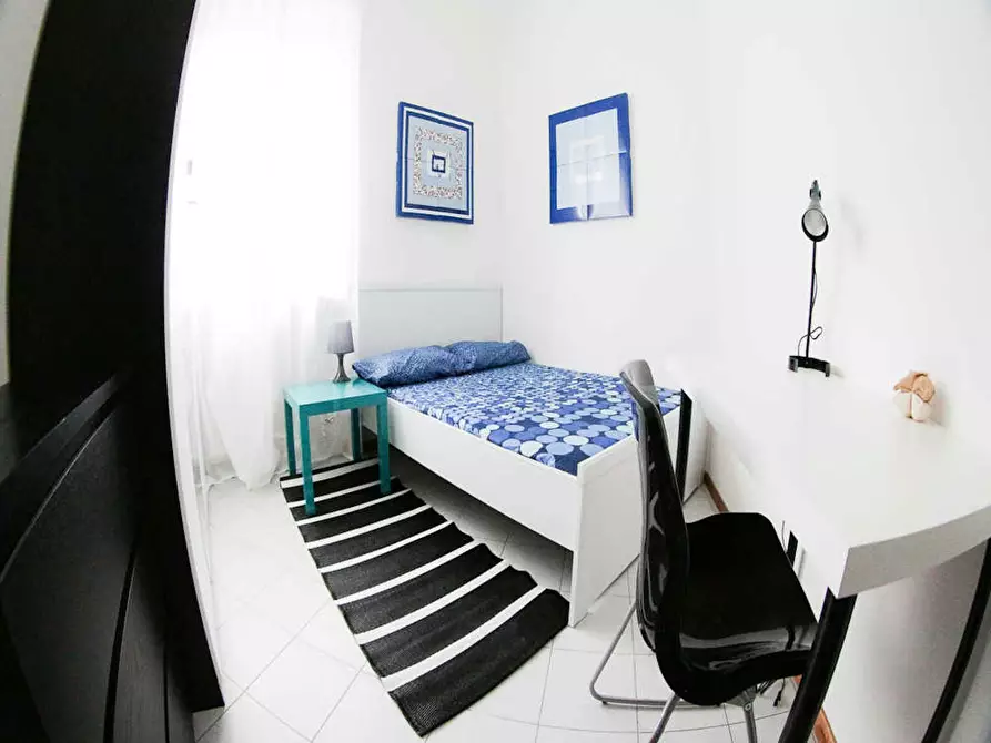 Immagine 1 di Camera in affitto  in Via Nicola D'Apulia a Milano