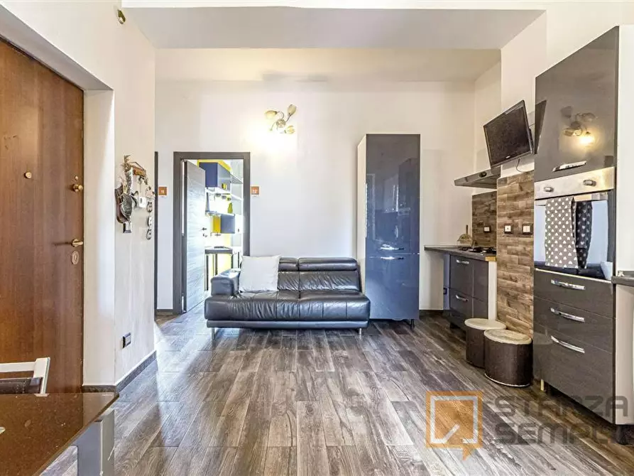 Immagine 6 di Camera in affitto  in Via Napoli a Sassari