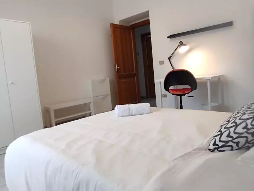 Immagine 3 di Camera in affitto  in Via Alberto La Marmora a Nuoro