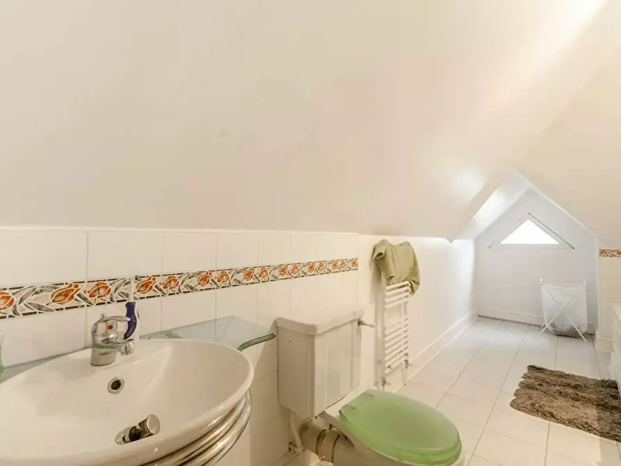 Immagine 9 di Appartamento in affitto  in Finchley Road a Camden Town