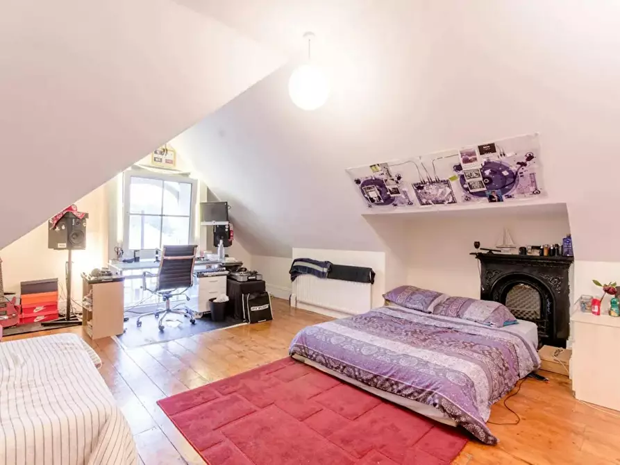 Immagine 3 di Appartamento in affitto  in Finchley Road a Camden Town