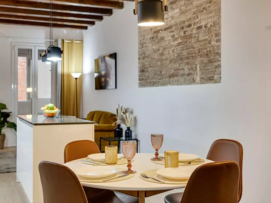 Immagine 2 di Appartamento in affitto  in Carrer de Piquer a Barcelona