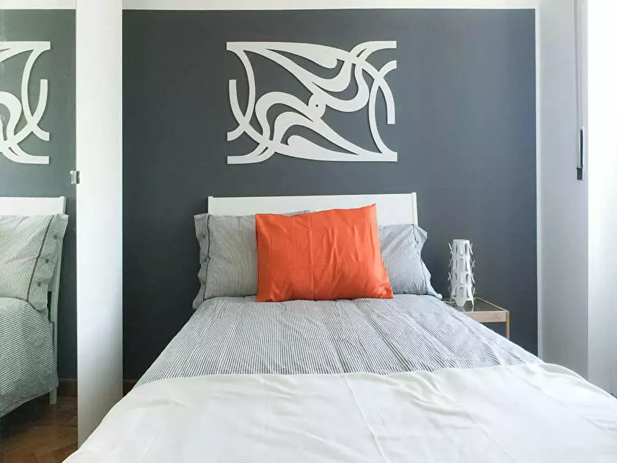 Immagine 2 di Camera in affitto  in Via Ariberto a Milano