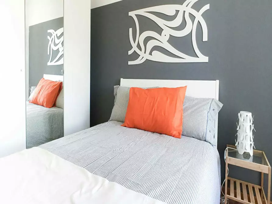 Immagine 1 di Camera in affitto  in Via Ariberto a Milano