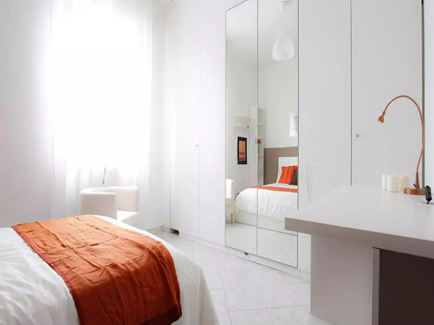 Immagine 4 di Camera in affitto  in Viale Ortles a Milano