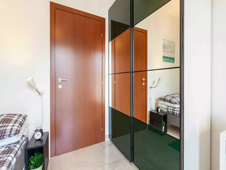 Immagine 4 di Camera in affitto  in Via Giuseppe Regaldi a Milano