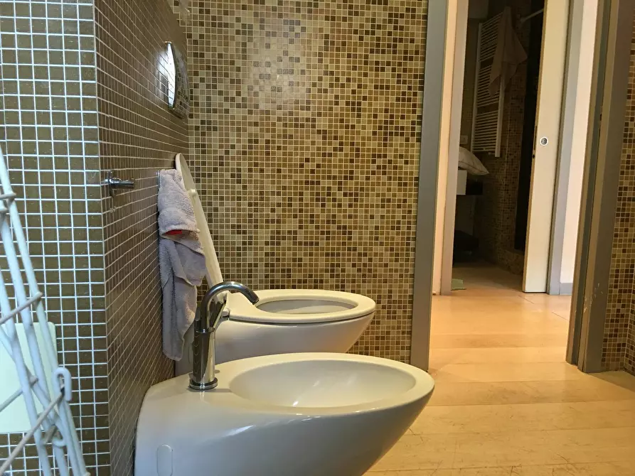 Immagine 4 di Camera in affitto  in Via Orti a Milano