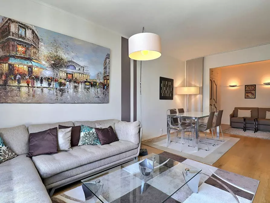 Immagine 7 di Appartamento in affitto  in Rue Scheffer a Paris 16
