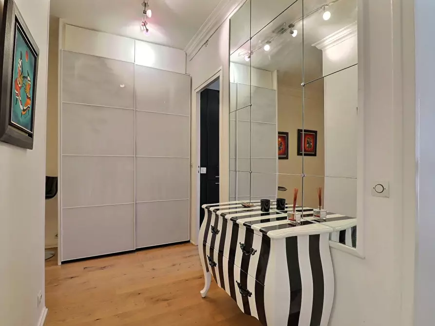Immagine 4 di Appartamento in affitto  in Rue Scheffer a Paris 16