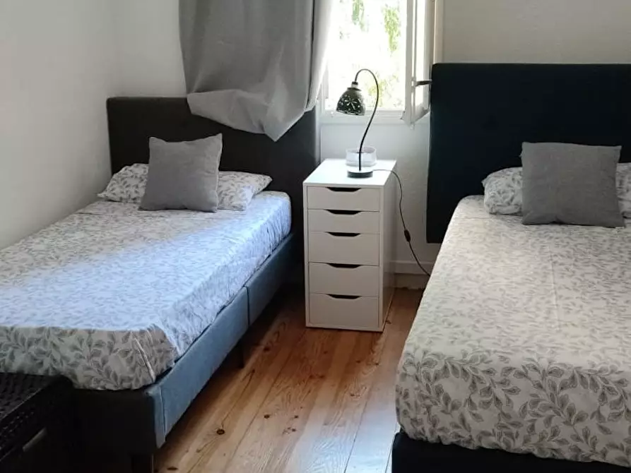 Immagine 2 di Casa indipendente in affitto  in Carrer de Larrard a Barcelona