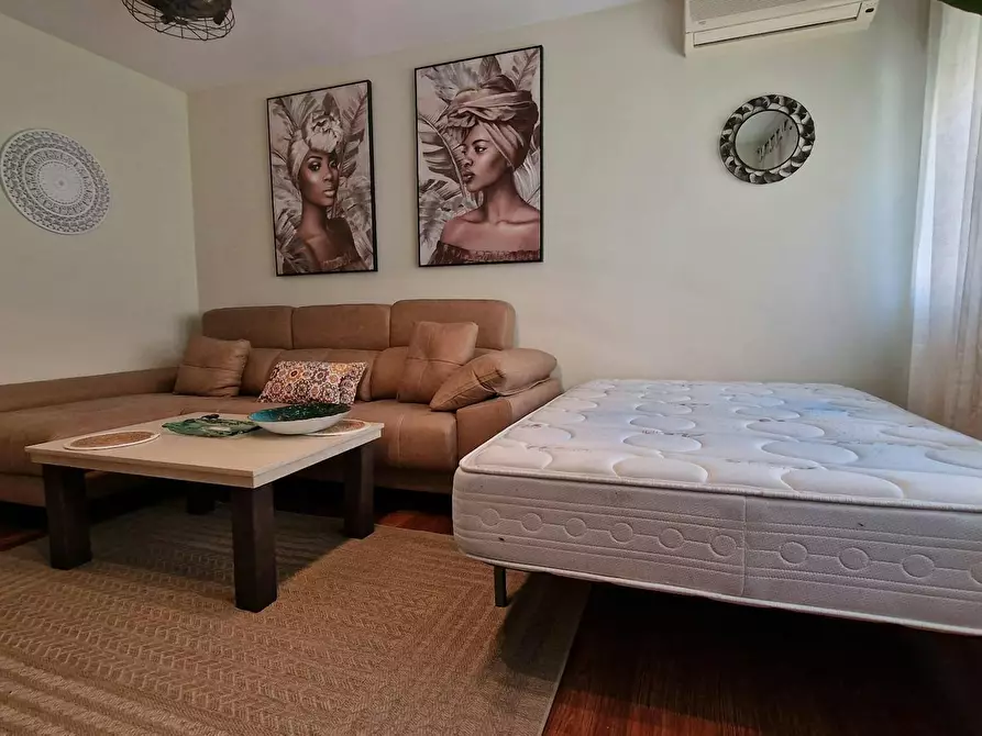 Immagine 3 di Camera in affitto  in Calle Rey Mudafar a Badajoz