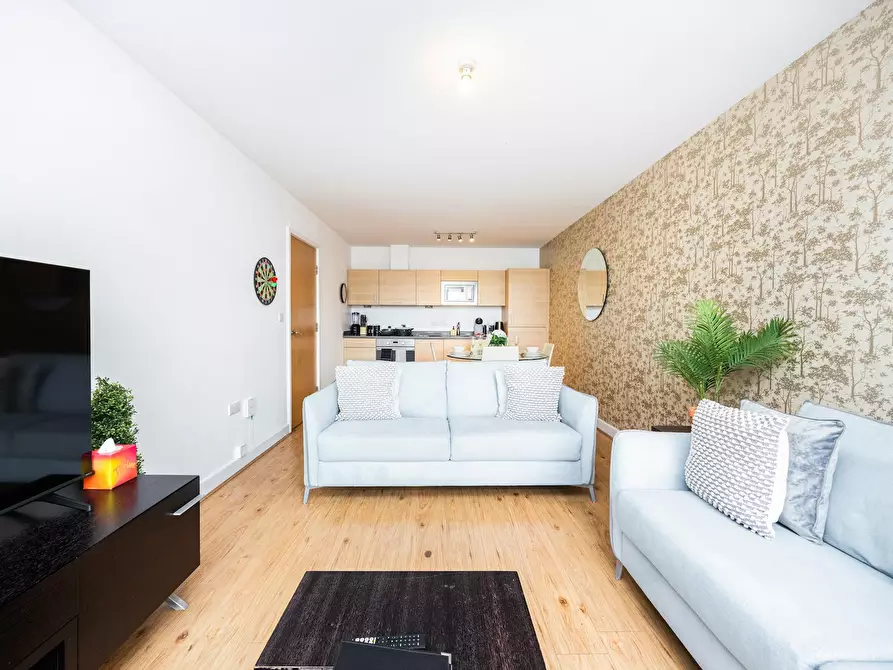 Immagine 4 di Casa indipendente in affitto  in Bantam House a Brent