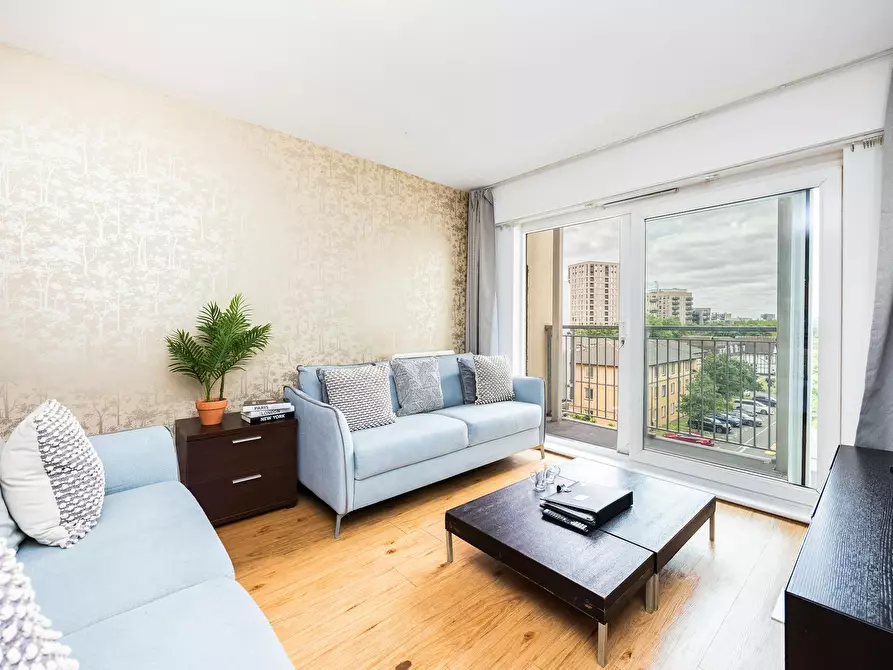 Immagine 2 di Casa indipendente in affitto  in Bantam House a Brent