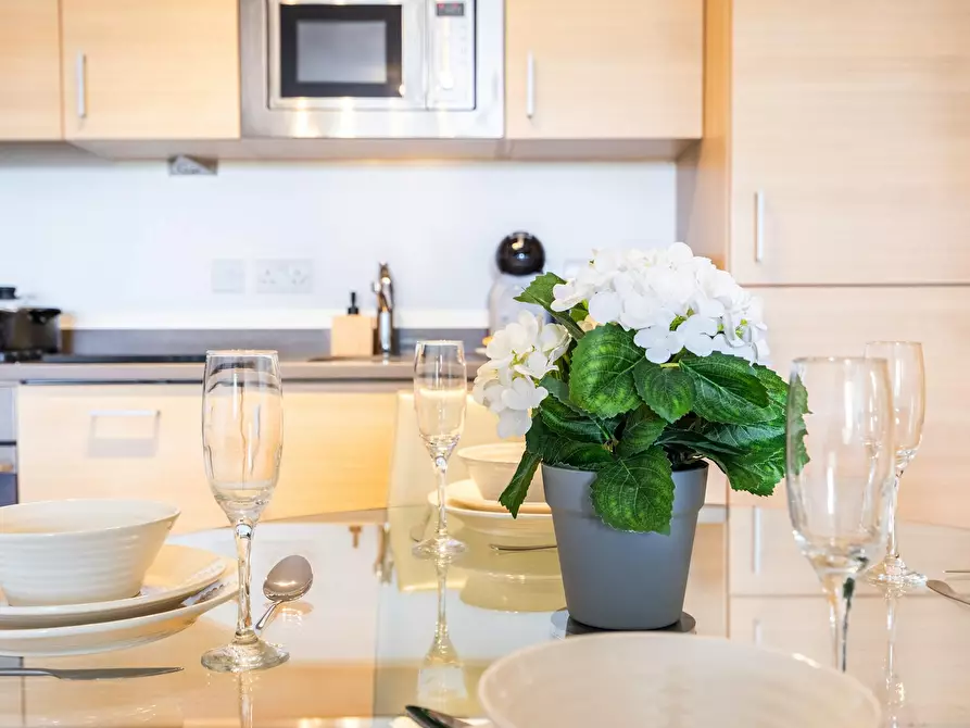Immagine 8 di Casa indipendente in affitto  in Bantam House a Brent