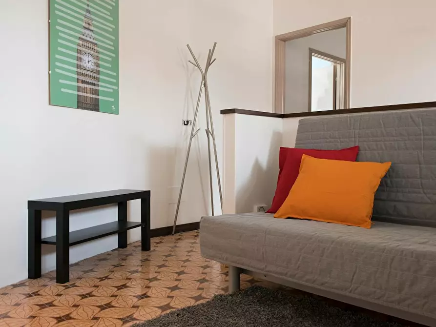 Immagine 7 di Camera in affitto  in Via Federico Engels a Milano