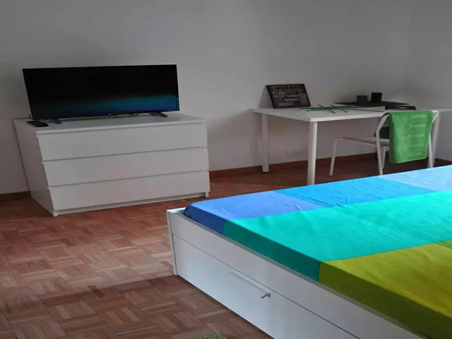 Immagine 4 di Camera in affitto  in Via Carlo Botta a Milano