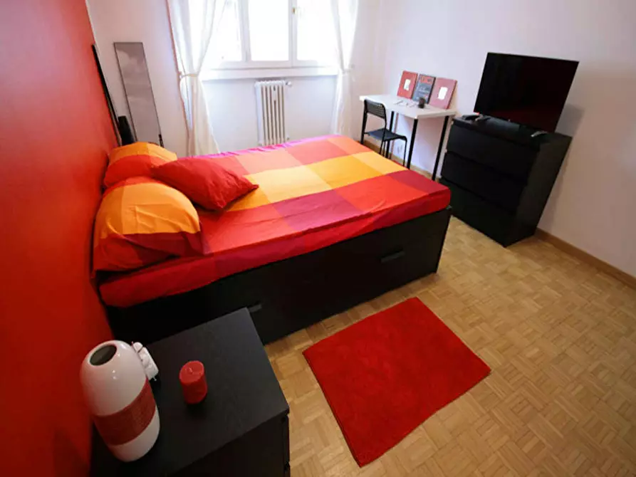 Immagine 2 di Camera in affitto  in Via Carlo Botta a Milano