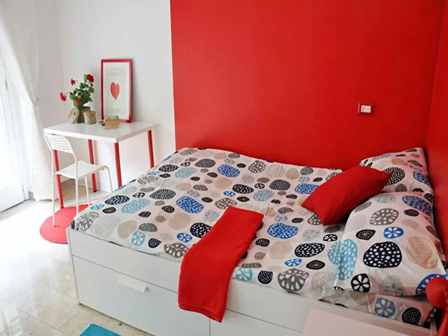 Immagine 3 di Camera in affitto  in Via Carlo Botta a Milano