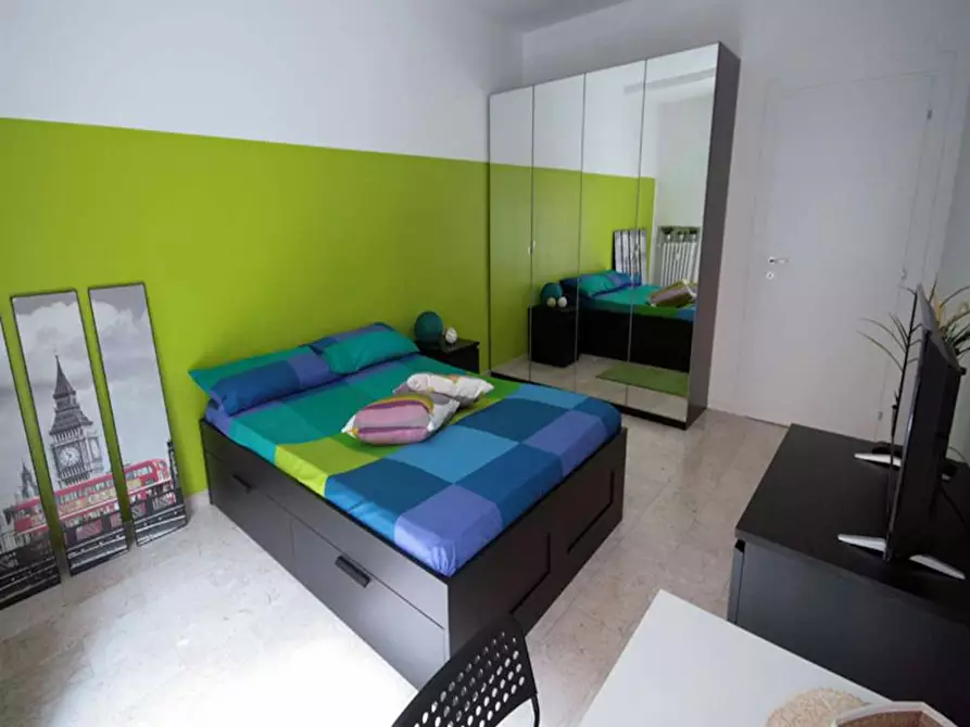 Immagine 4 di Camera in affitto  in Via Carlo Botta a Milano