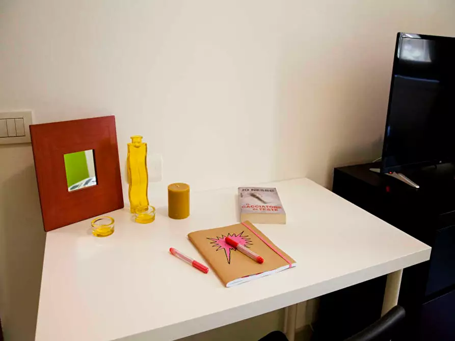 Immagine 5 di Camera in affitto  in Via Conca del Naviglio a Milano