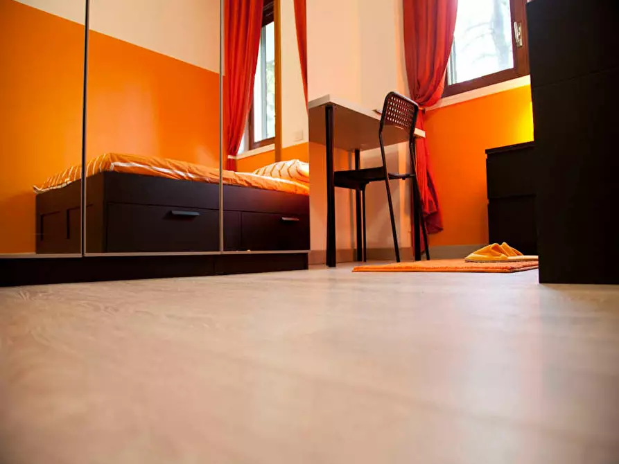 Immagine 3 di Camera in affitto  in Via Conca del Naviglio a Milano