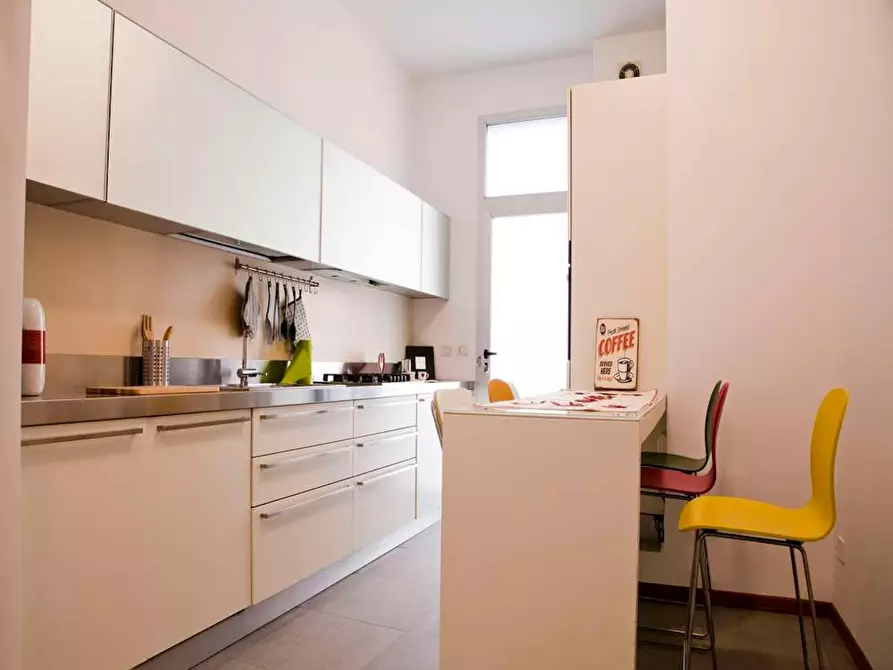 Immagine 6 di Camera in affitto  in Via Conca del Naviglio a Milano