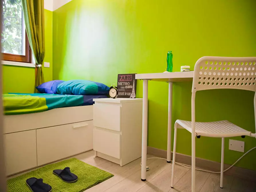 Immagine 2 di Camera in affitto  in Via Conca del Naviglio a Milano