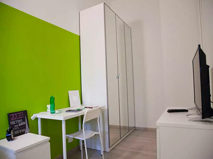 Immagine 7 di Camera in affitto  in Via Conca del Naviglio a Milano