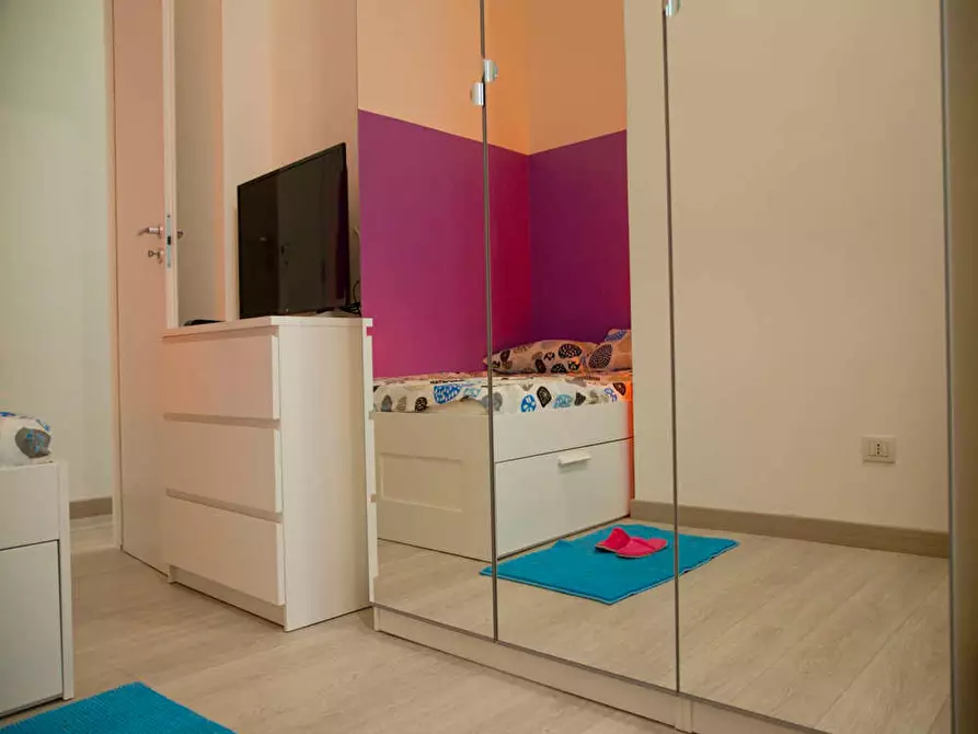 Immagine 2 di Camera in affitto  in Via Conca del Naviglio a Milano