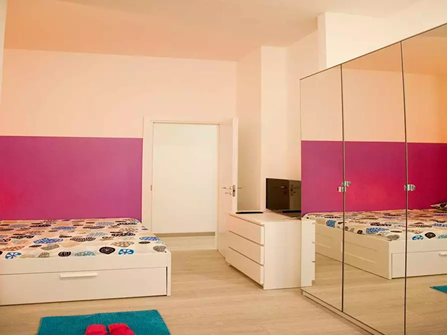 Immagine 5 di Camera in affitto  in Via Conca del Naviglio a Milano