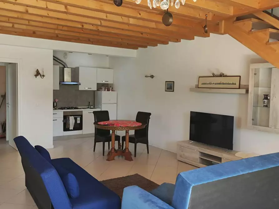 Immagine 1 di Casa indipendente in affitto  in Via Miranese a Venezia