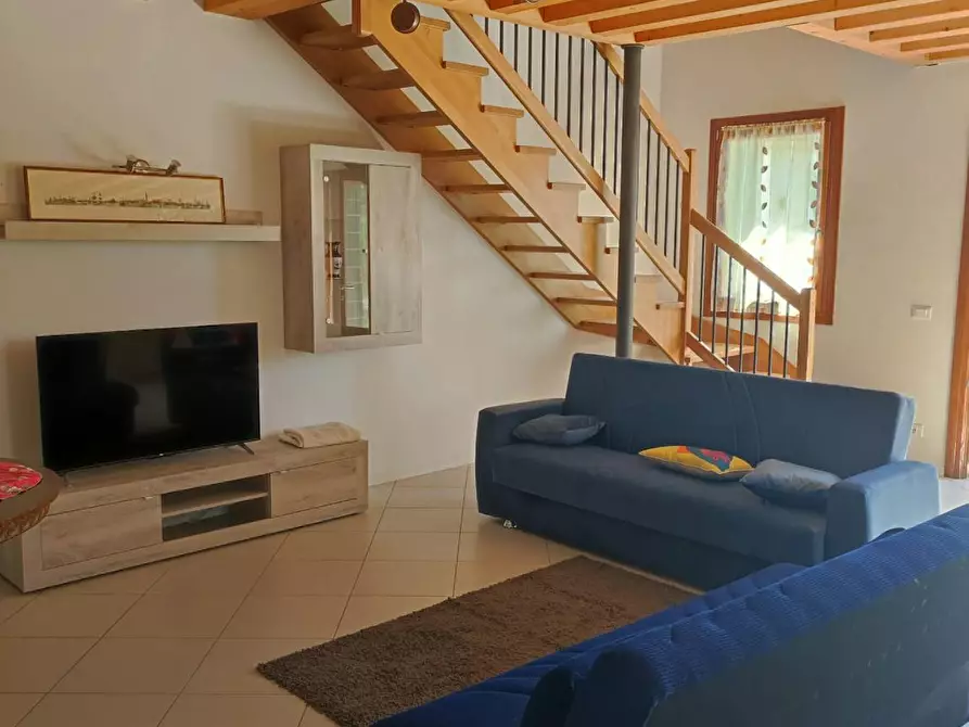 Immagine 2 di Casa indipendente in affitto  in Via Miranese a Venezia