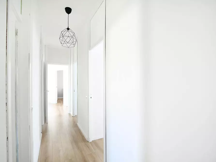 Immagine 9 di Camera in affitto  in Via Benjamin Constant a Milano