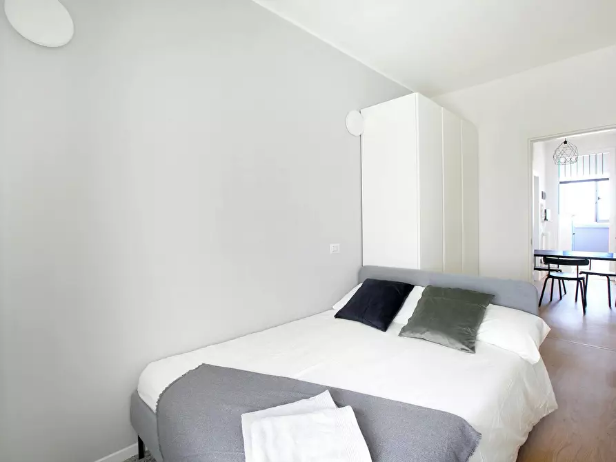 Immagine 3 di Camera in affitto  in Via Benjamin Constant a Milano