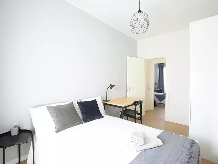 Immagine 3 di Camera in affitto  in Via Benjamin Constant a Milano