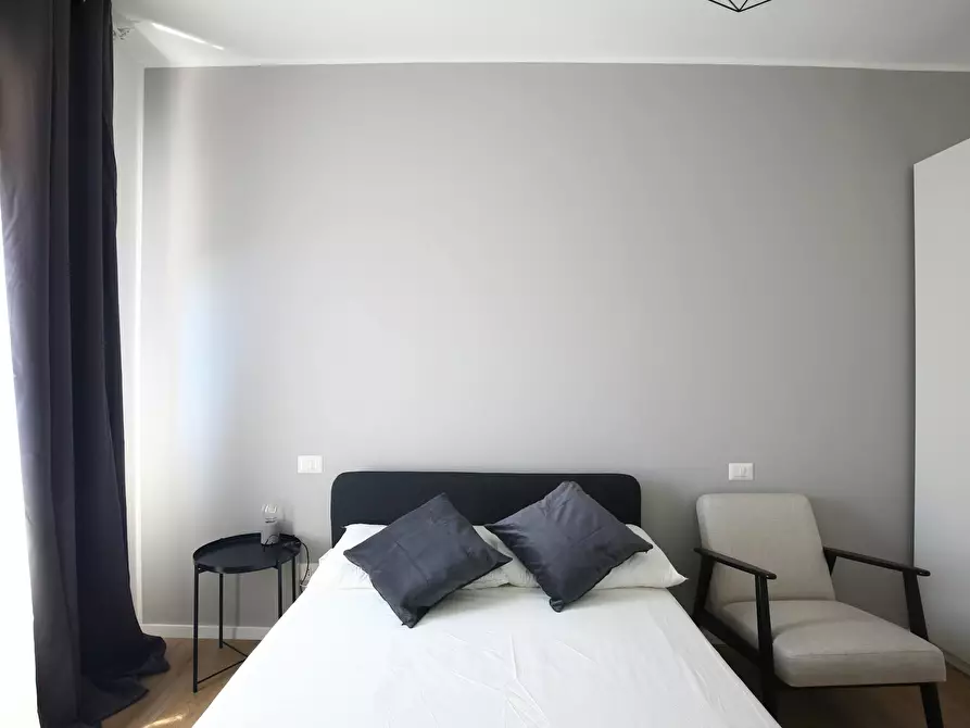 Immagine 2 di Camera in affitto  in Via Benjamin Constant a Milano