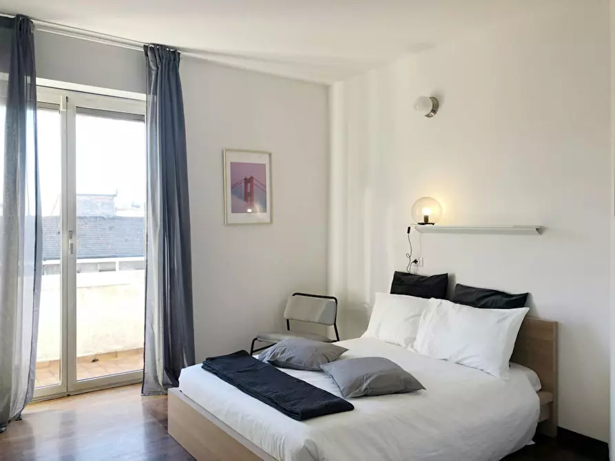 Immagine 1 di Camera in affitto  in Via Giovanni Pacini a Milano