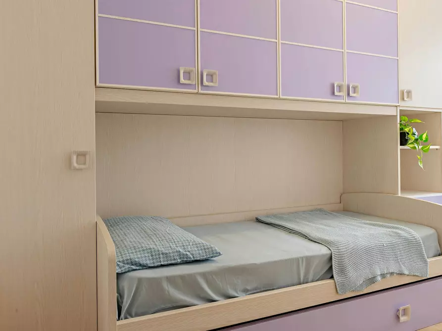 Immagine 2 di Camera in affitto  in Via Lodovico il Moro a Milano