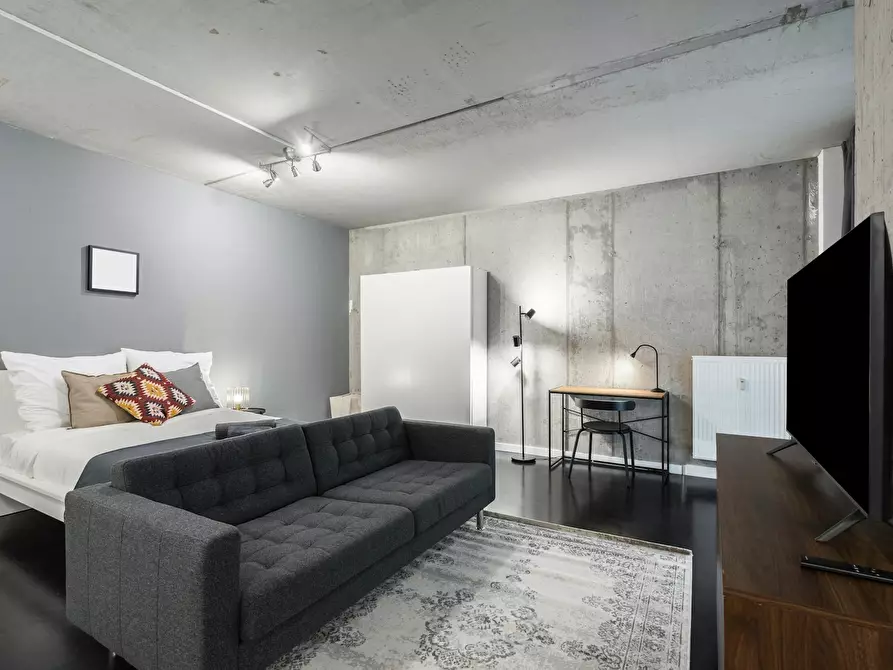 Immagine 4 di Appartamento in affitto  in Linienstraße a Berlin
