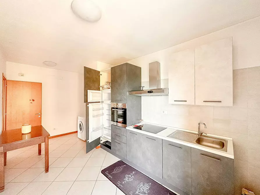 Immagine 9 di Appartamento in affitto  in Via Jan Palach a Milano