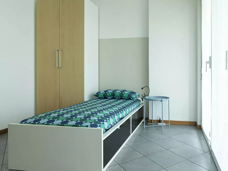 Immagine 3 di Camera in affitto  in Viale dell'Innovazione a Milano