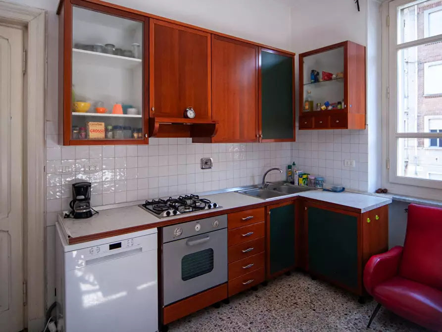 Immagine 9 di Camera in affitto  in Via Salvatore Farina a Torino