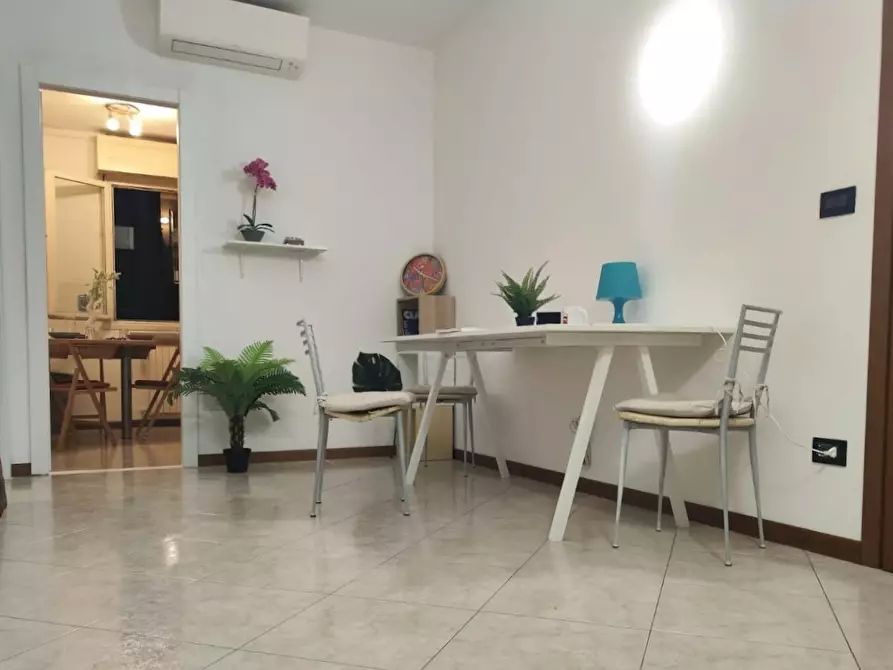 Immagine 7 di Camera in affitto  in Via Giovanni Segantini a Bologna